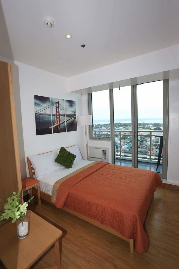 Maui Condotel Azure Residence Manila Dış mekan fotoğraf